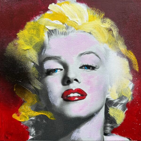 Burgundy Marilyn | Morgan